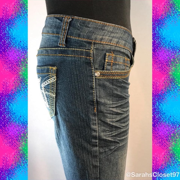 Jeans - Picture 2 of 5